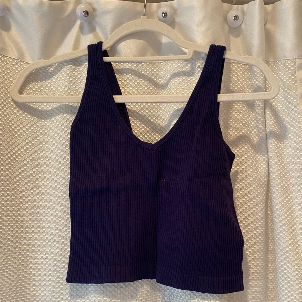 Navy blue ribbed crop top